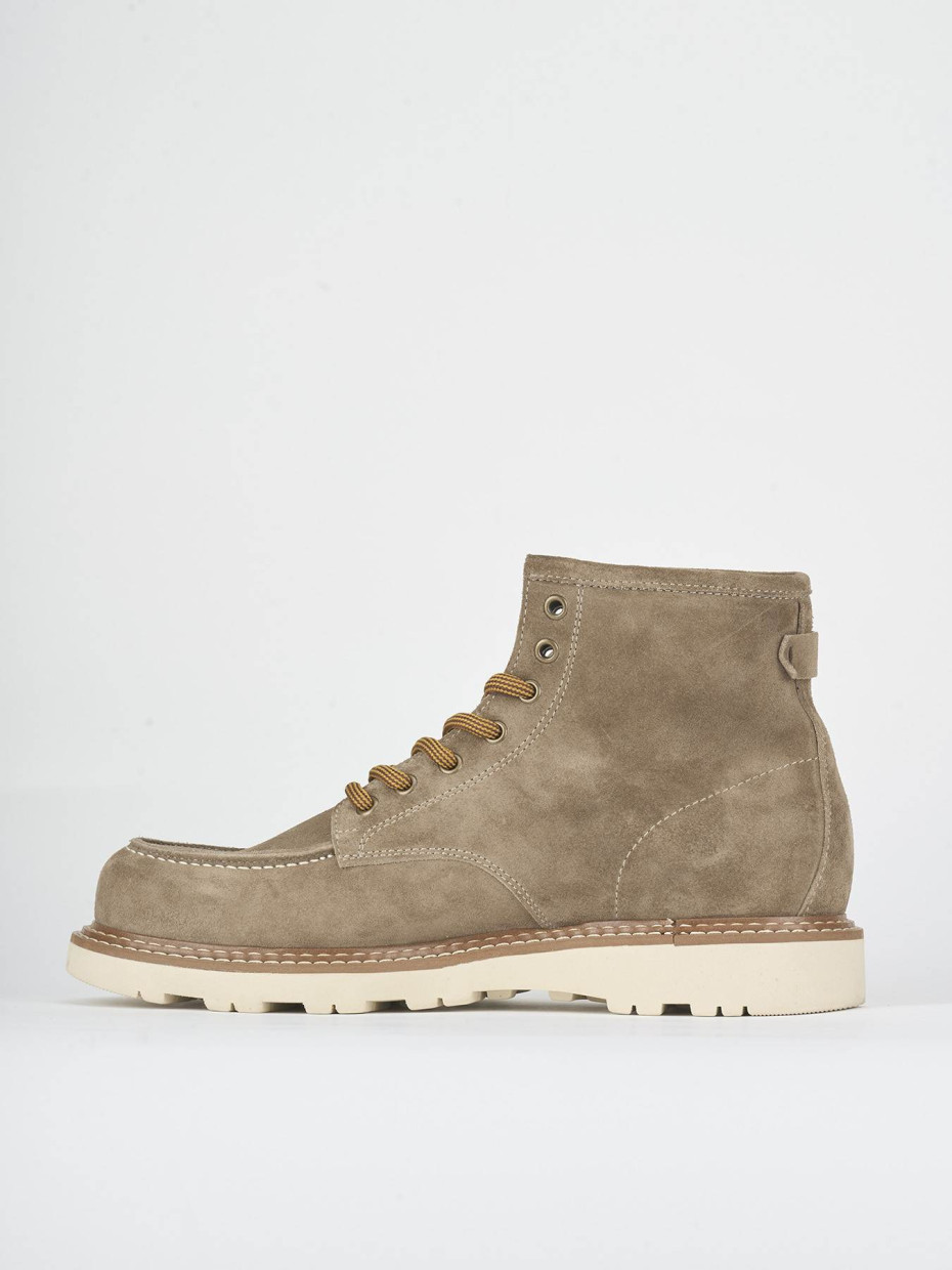 Combat boots beige suede