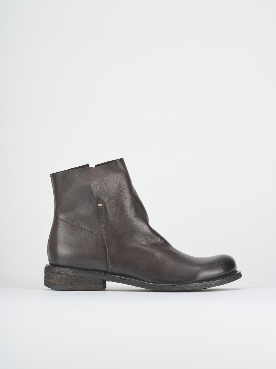 Botines de tacón bajo tacón 2 cm marrón oscuro cuero