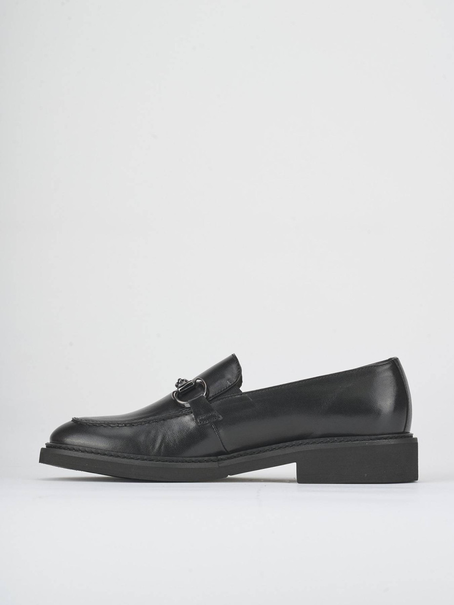 Mocassini tacco 2cm pelle nero
