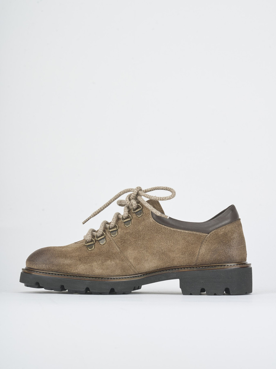 Lace-up shoes heel 2 cm beige suede