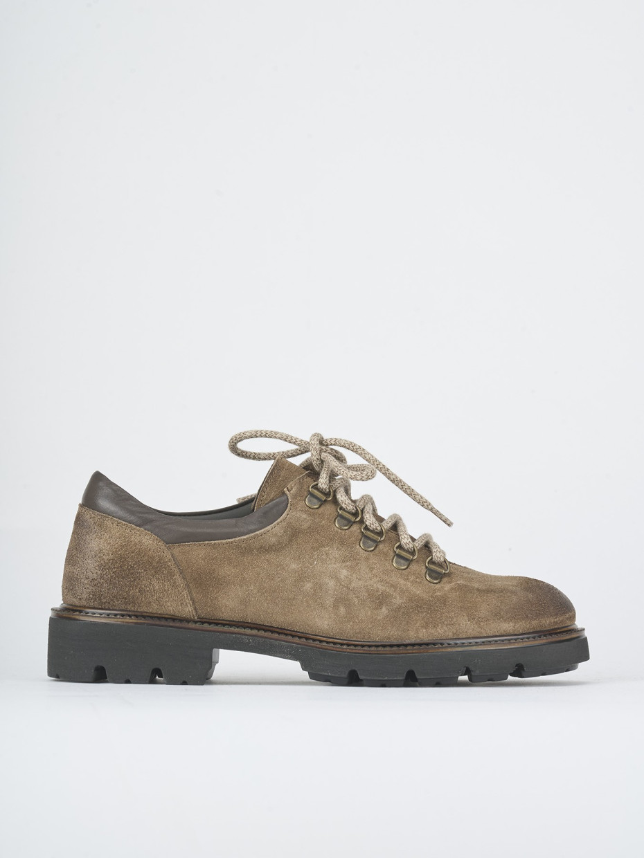 Lace-up shoes heel 2 cm beige suede