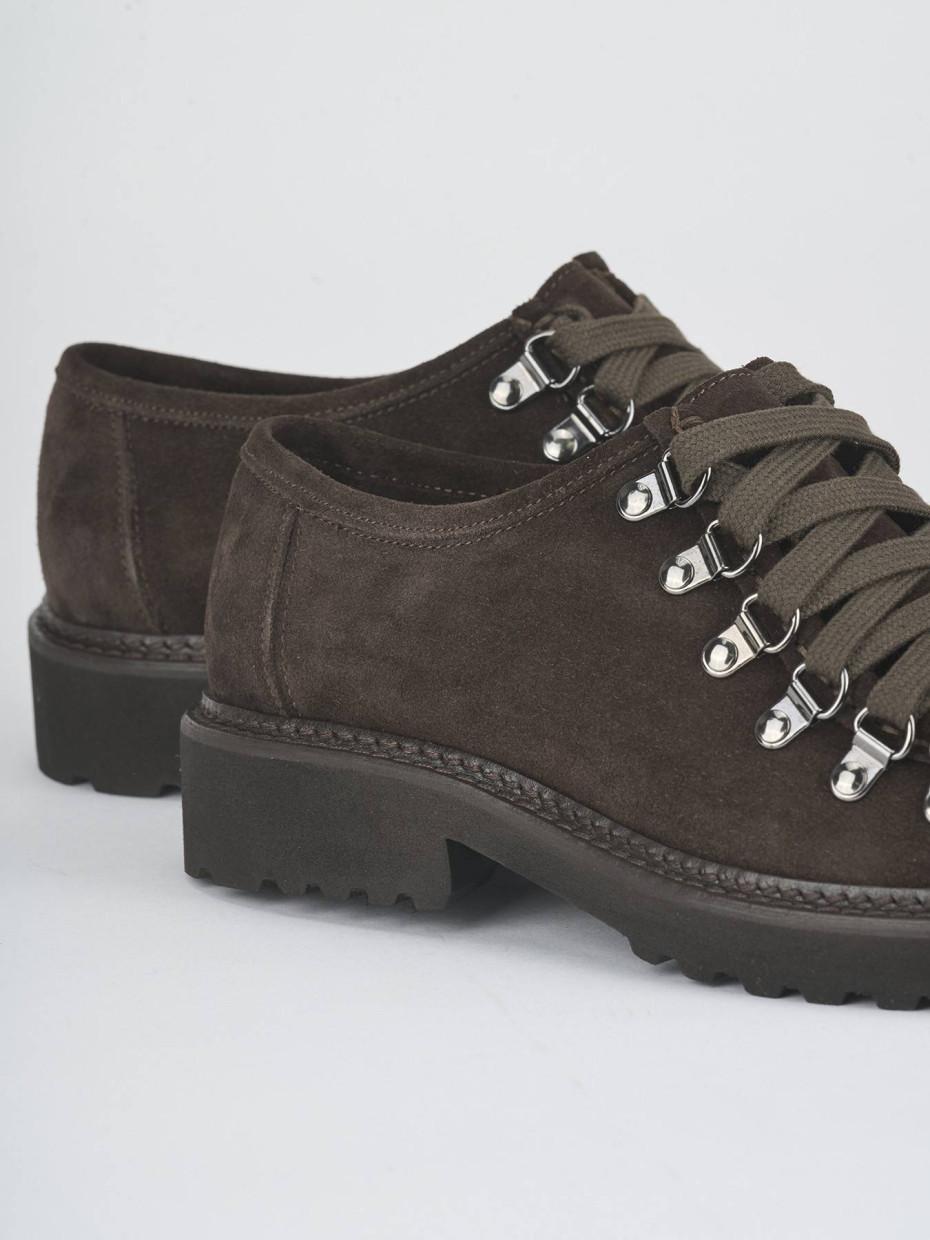 Stringate tacco 2cm camoscio testa