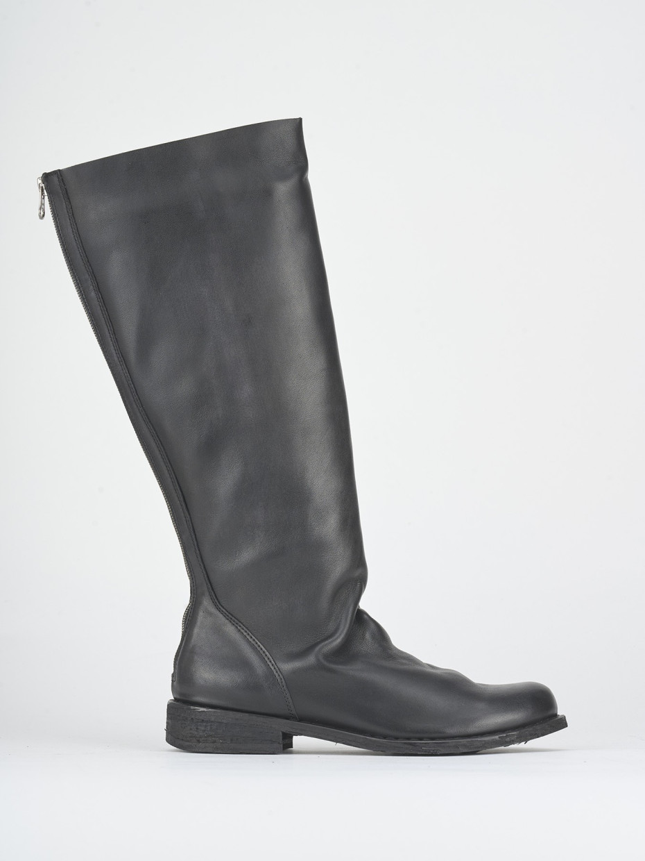 Stivali tacco 2cm pelle nero