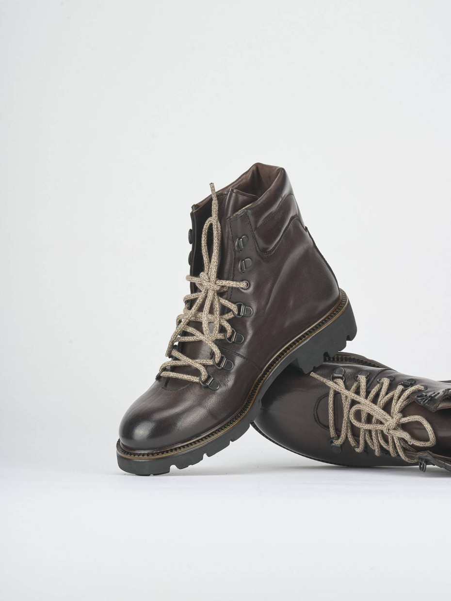 Botas militares tacón 2 cm marrón oscuro cuero
