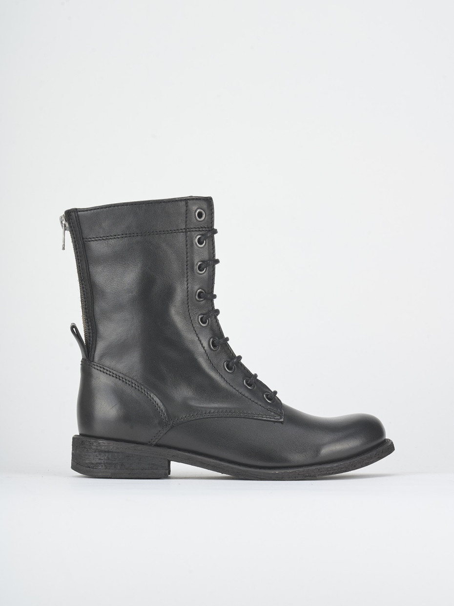 Combat boots heel 2 cm black leather