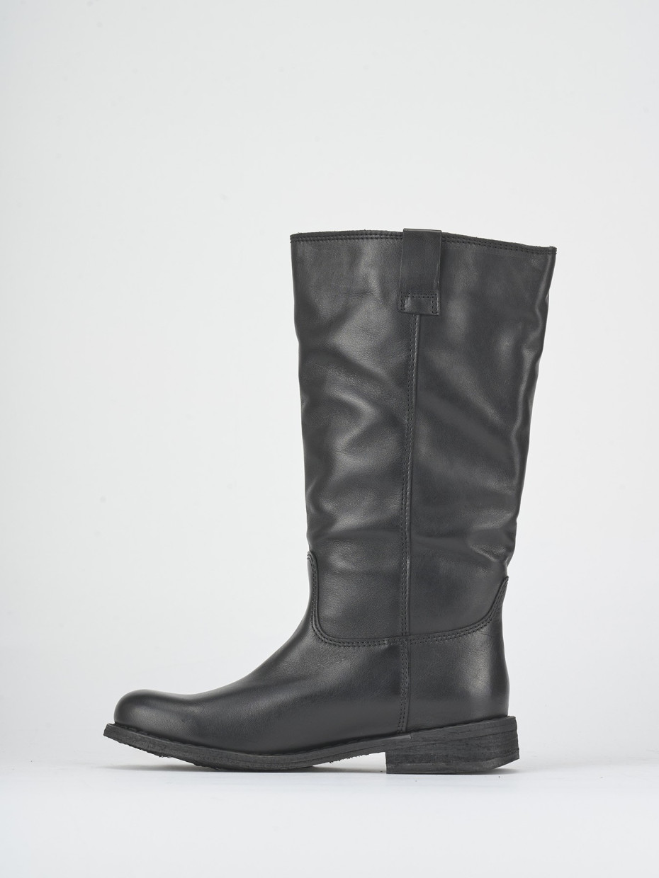 Botas de tacón bajo tacón 2 cm negro cuero