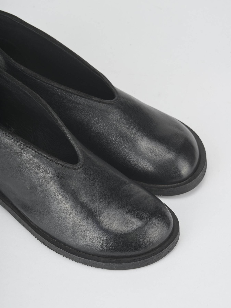 Stivaletti tacco 2cm pelle nero