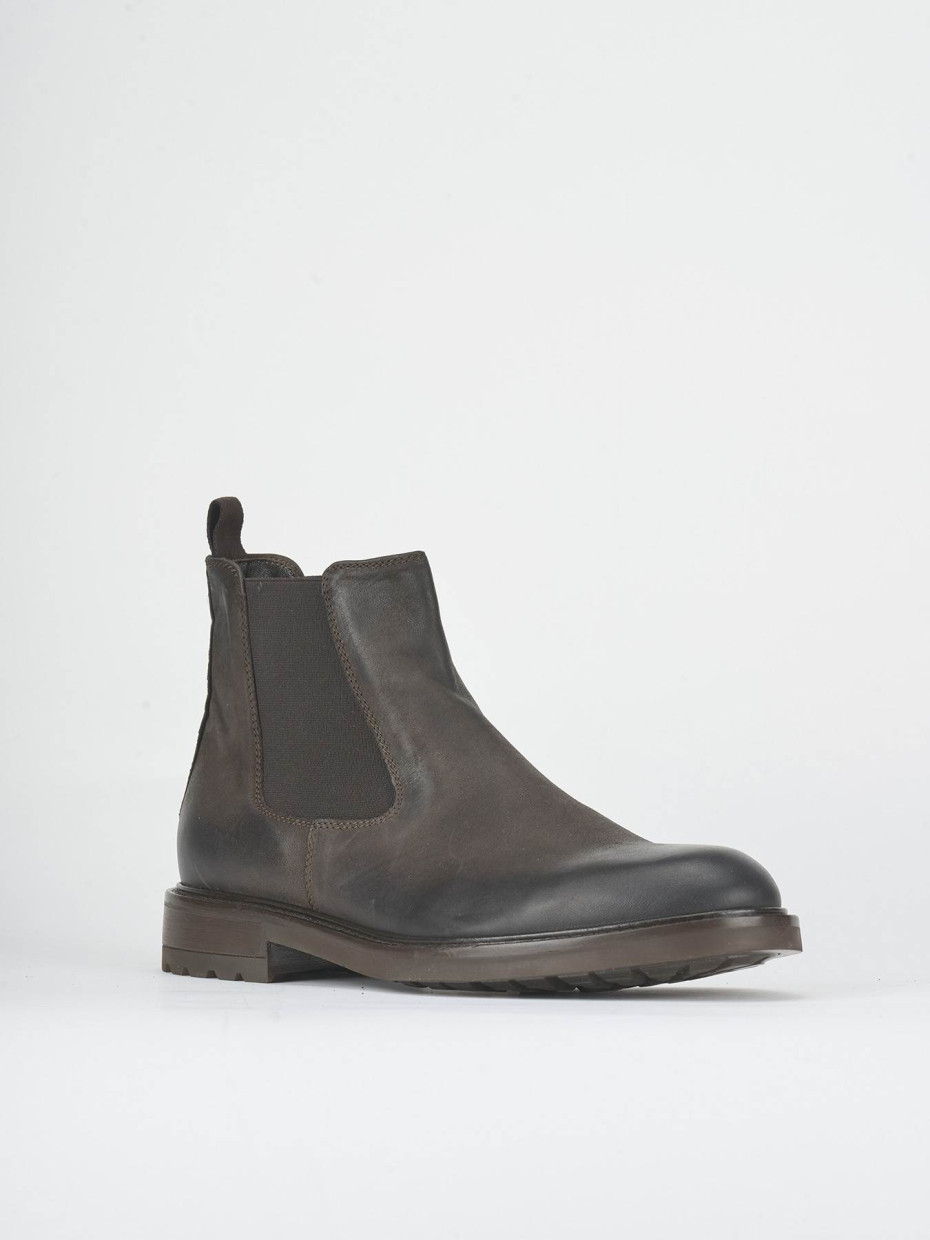 Botines marrón oscuro nobuk
