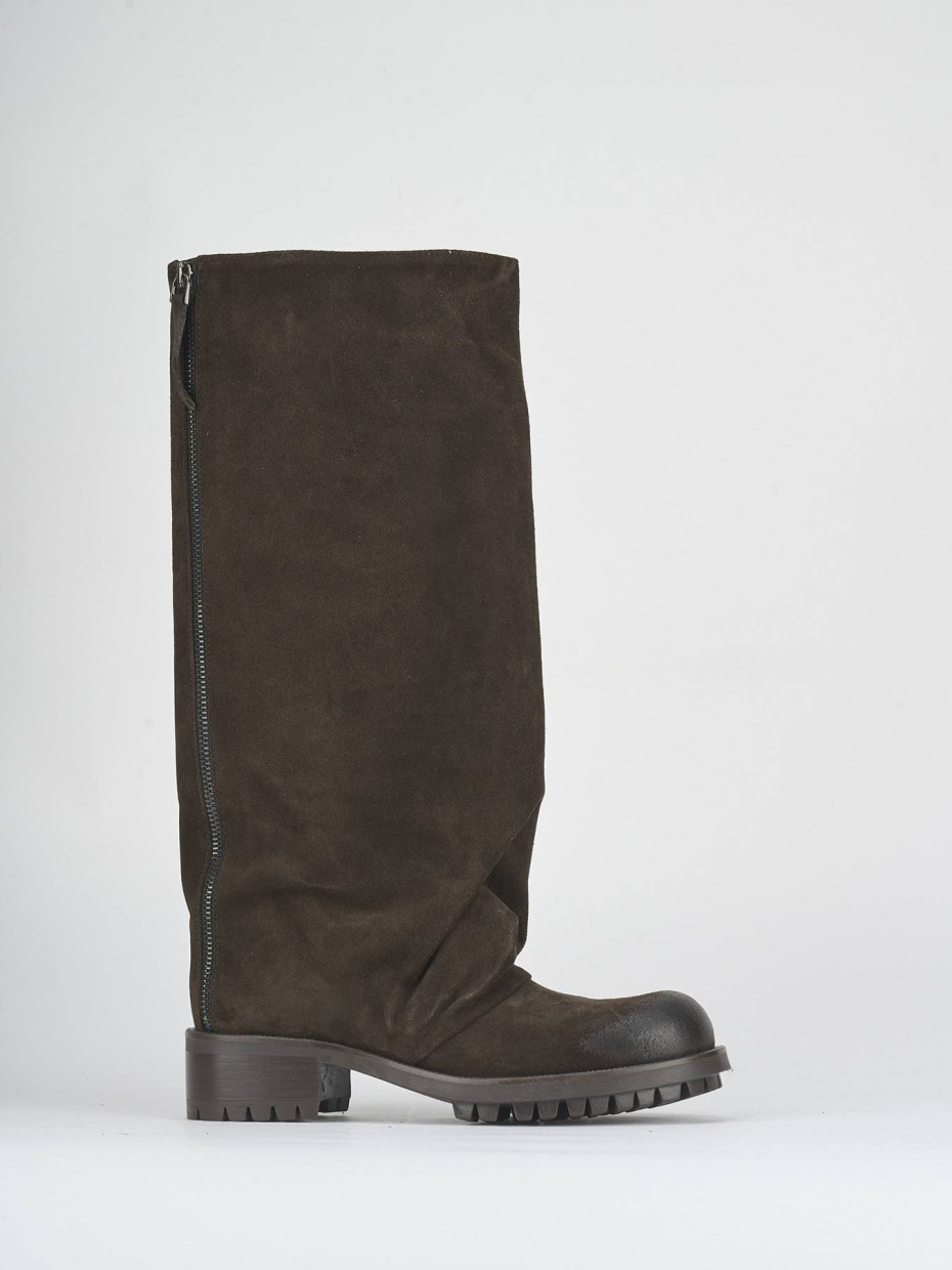 Low heel boots heel 4 cm dark brown suede