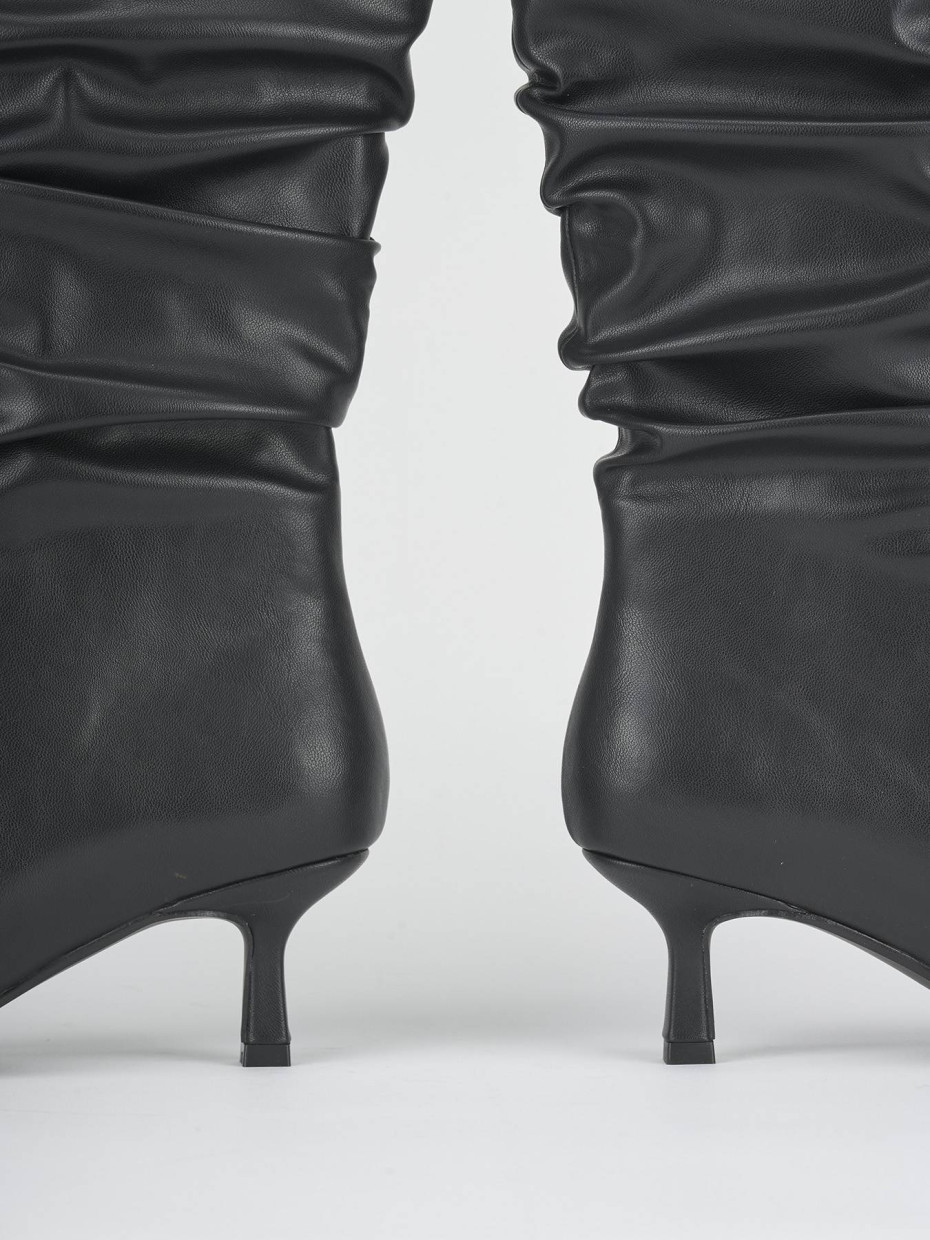 High heel boots heel 5 cm black leather