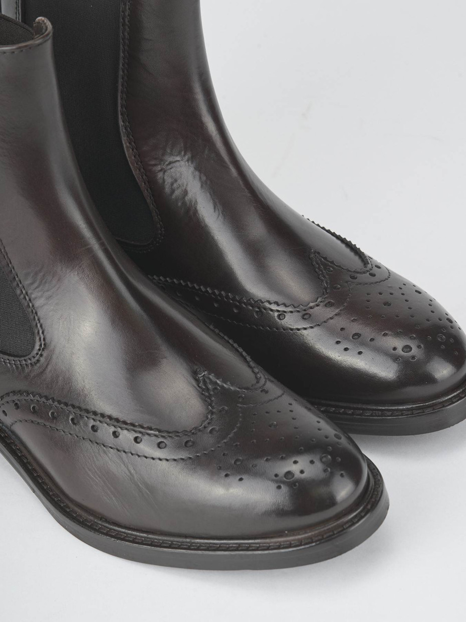 Botines de tacón bajo tacón 2 cm marrón oscuro cuero