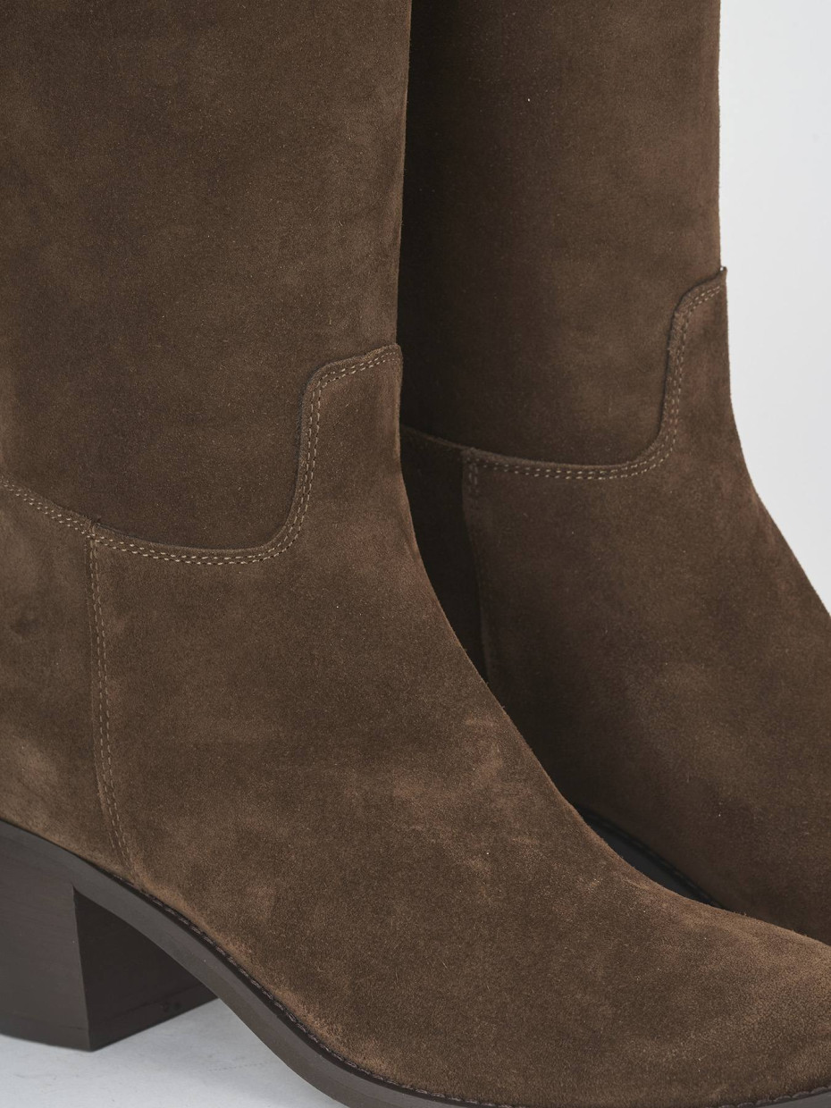 Stivali tacco 5cm camoscio marrone