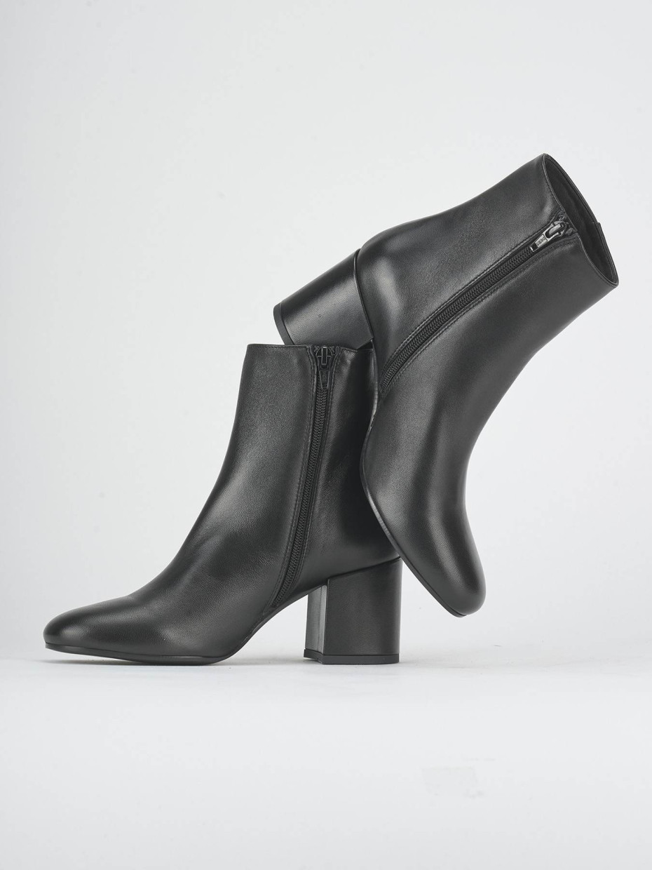 Stivaletti tacco 7cm pelle nero