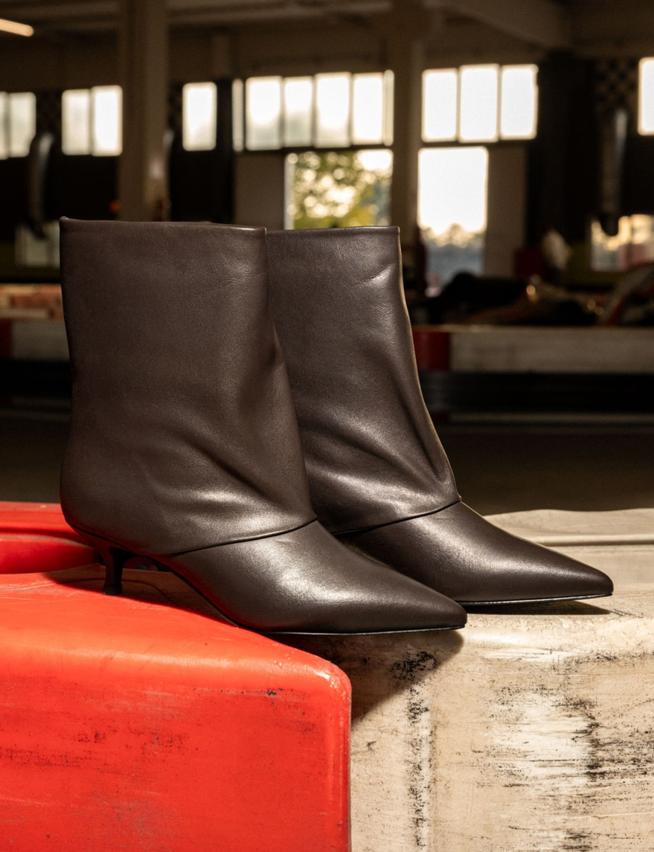 High heel ankle boots heel 5 cm dark brown leather
