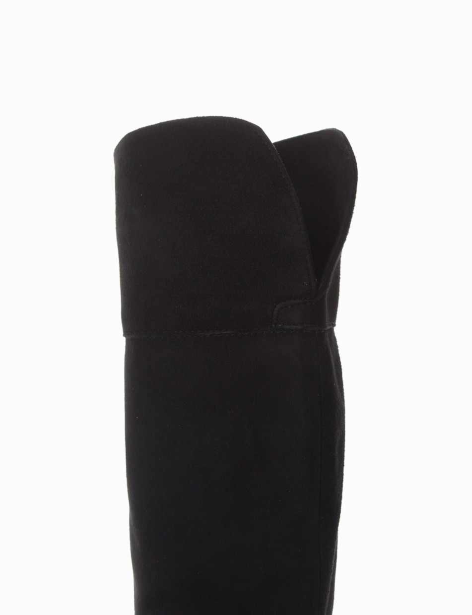 stivale tacco 2 cm nero