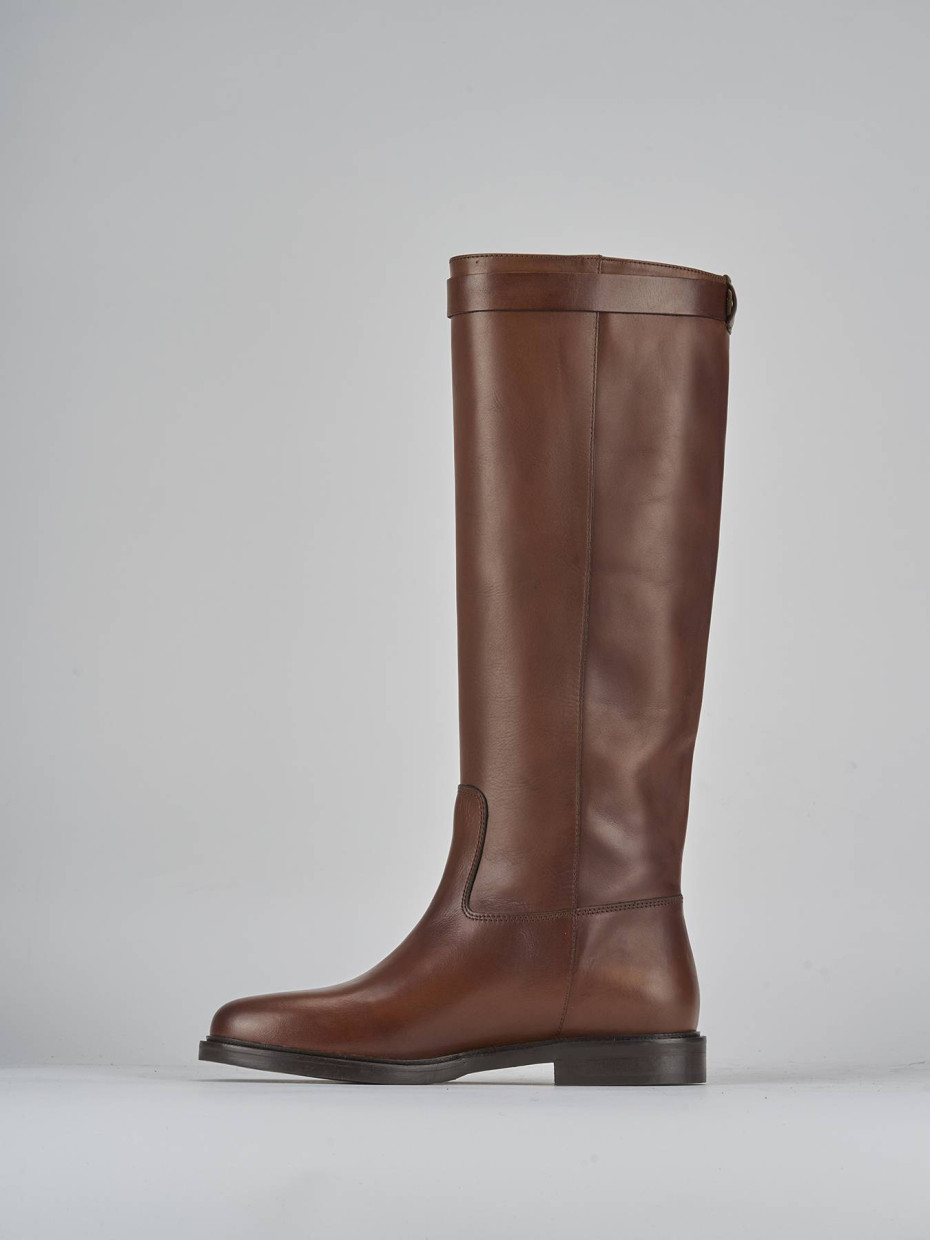 Low heel boots heel 2 cm brown leather