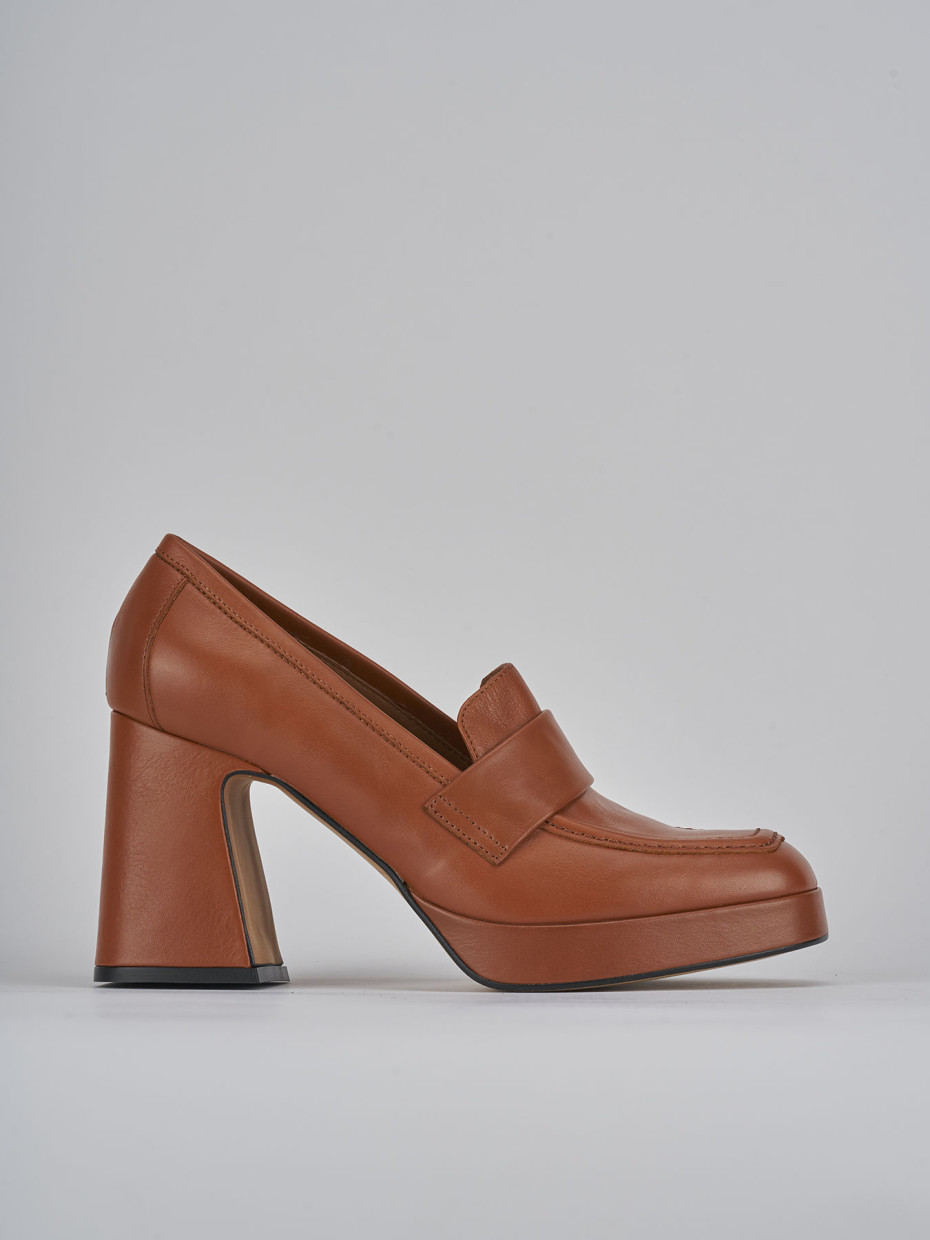 Mocasines tacón 8 cm marrón cuero