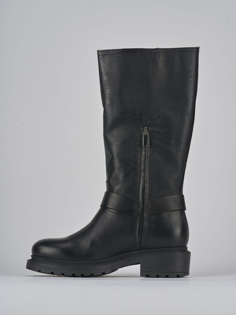 Botas de tacón bajo tacón 2 cm negro cuero