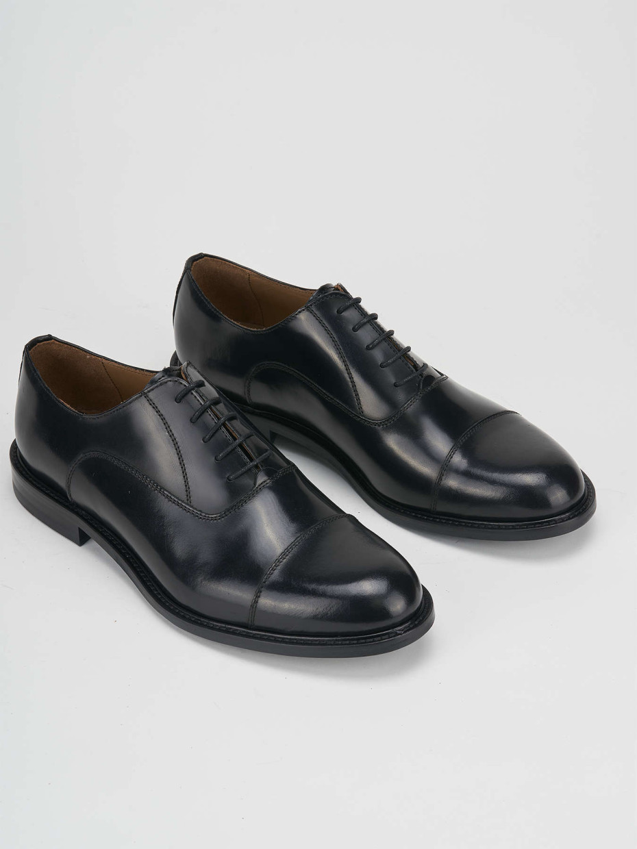 Zapatos de cordones tacón 2 cm negro cuero