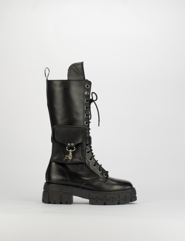 Stivaletto tacco 3 cm nero