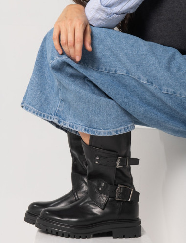 Low heel ankle boots heel 3 cm black leather