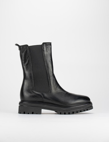 Stivale tronchetto tacco 3 cm nero