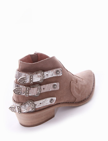 Botines de tacón bajo tacón 2 cm beis ante