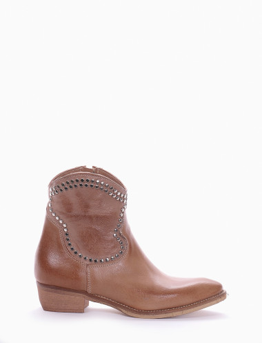 Botines de tacón bajo tacón 3 cm beis cuero