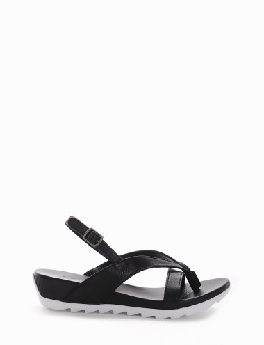 Chancletas tacón 1 cm negro cuero