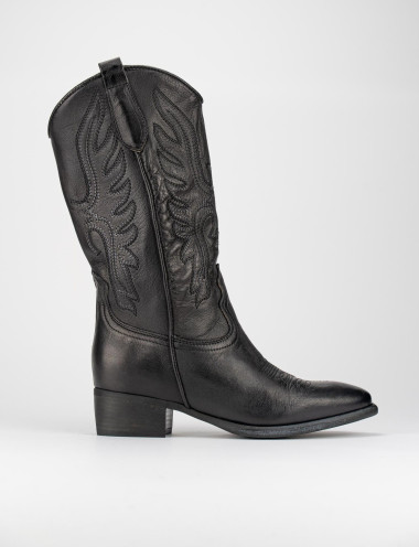 Botas de tacón bajo tacón 4 cm negro cuero