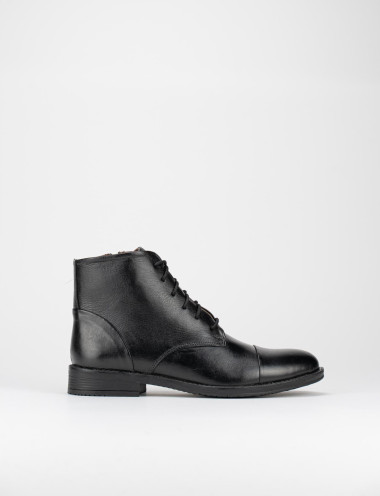 Botas militares tacón 2 cm negro cuero