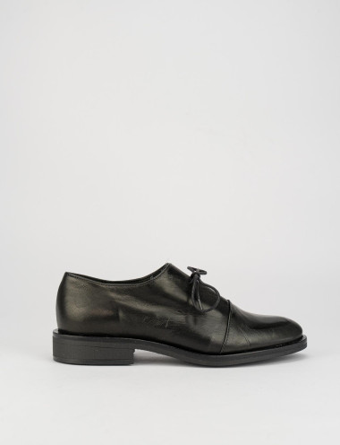 Scarpa stringata tacco 1 cm nero