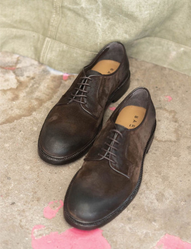 Zapatos de cordones tacón 2 cm marrón oscuro ante