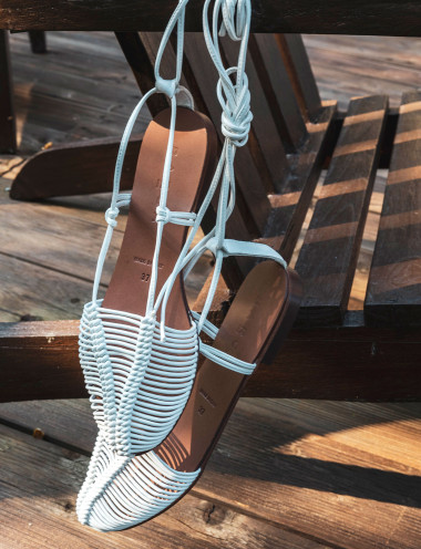 Low heel sandals heel 1 cm white leather