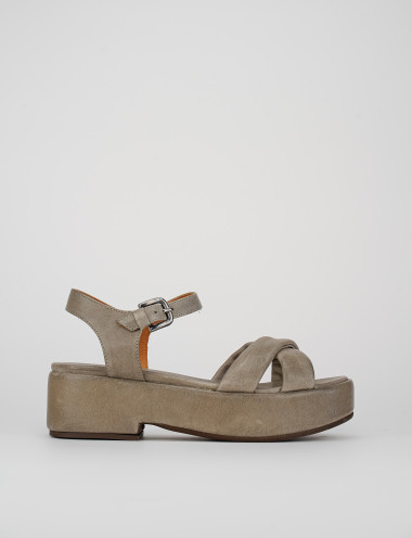Sandalias de cuña tacón 1 cm beis cuero