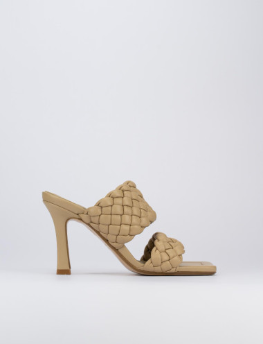 Mules tacón 9 cm beis cuero