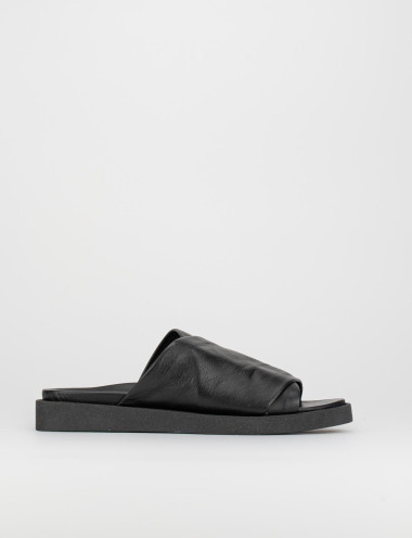 Mules tacón 1 cm negro cuero