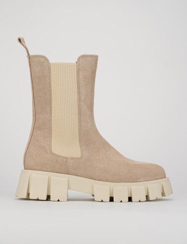 Botines de tacón bajo tacón 1 cm beis ante