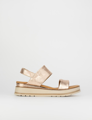 Sandalias de tacón bajo tacón 1 cm bronce cuero