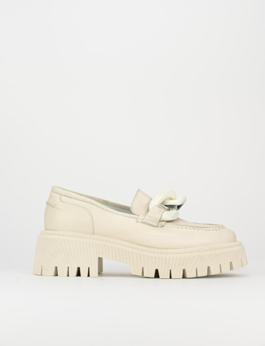 Mocasines tacón 1 cm beis cuero
