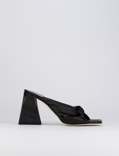 Mules tacón 8 cm negro cuero