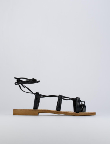 Low heel sandals heel 1 cm black leather