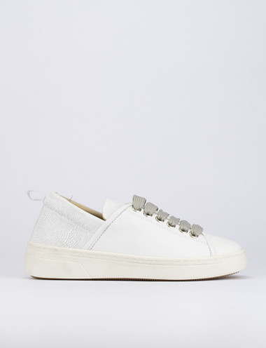 Sneakers white leather