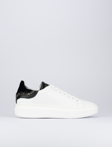 Sneakers white leather