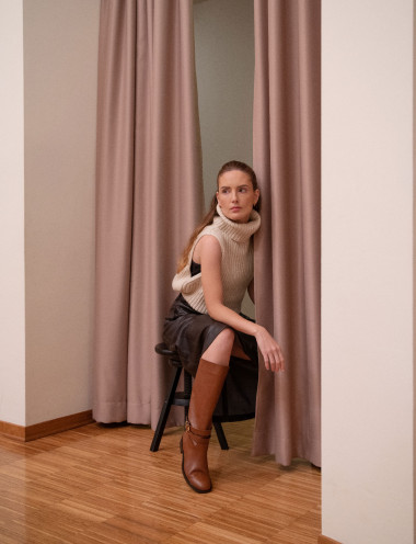 Low heel boots heel 1 cm brown leather