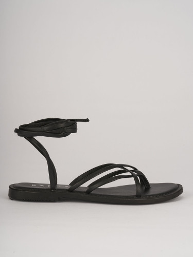 Sandalias de tacón bajo tacón 1 cm negro cuero