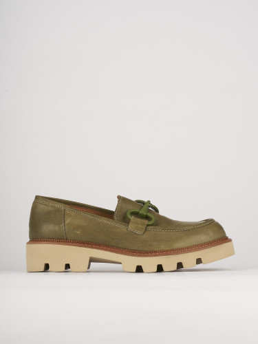 Mocasines tacón 1 cm verde cuero