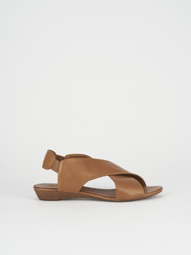 Sandalias de cuña tacón 3 cm beis cuero