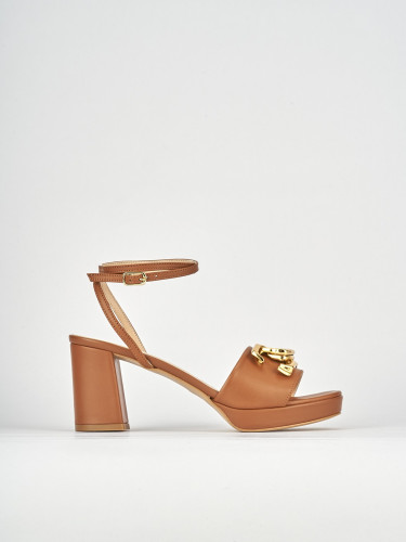 Sandali tacco 7cm pelle marrone