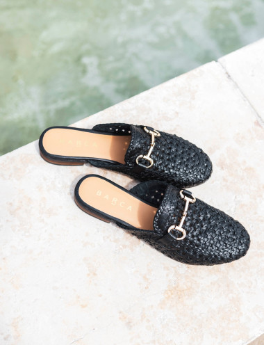 Zuecos con tacón tacón 1 cm negro cuero